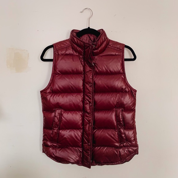 J.Crew Burgundy Puffer Vest - Picture 1 of 3